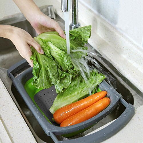 Collapsible Colander Strainer with Extendable Handles - Over the Sink Vegetable/Fruit Colanders Strainers for Kitchen, Capacity of 6 quart (Green)