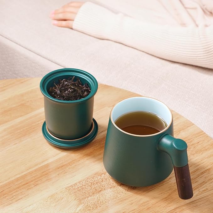 ZENS Tea Mug with Infuser and Lid for Loose Tea Diffusers, 12oz Navy | Embossed Ceramic Tea Cup with Infuser for Herbal Tea Difussers, Tea Lovers Gifts, Vintage Wood Handle