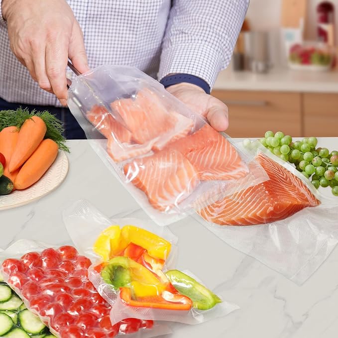 Vacuum Sealer Bags for Food - 200 Quart 8'' x 12'' Pre-Cut Food Saver Bags Quart Size, Heavy Duty Vacuum Bags for Food, BPA Free Vacuum Seal Bags for Freezer Storage, Seal a Meal or Sous Vide
