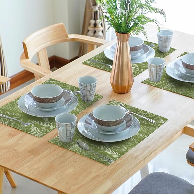 Spring Wild Fern Leaf Plants Placemats Set of 4, 12 x 18 Inch Green Place Mats Washable Kitchen Dining Linen Table Mats for Dining Table Kitchen Decoration