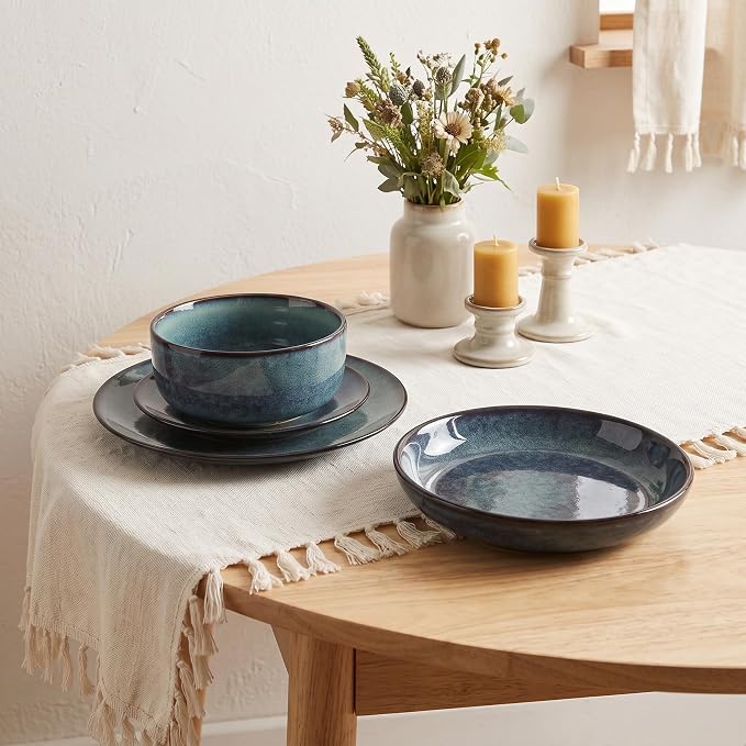 Ceramic Dinnerware (16 pcs) Serve 4 people, Plates and Bowls Sets, Reactive Glaze Dishes Set, Chip Resistant and Scratch Resistant, Dishwasher Microwave Safe, Suitable for dinner, parties