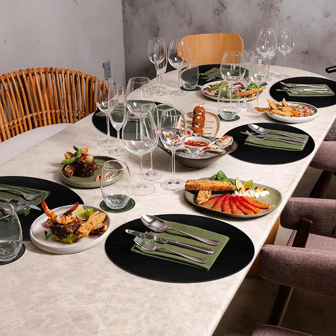 ADRIMER Placemats, Heat Resistant Round Placemats Set of 8 Washable, Waterproof Table Mats, Wipeable Faux Leather Place Mats for Kitchen, Dining Room, Black
