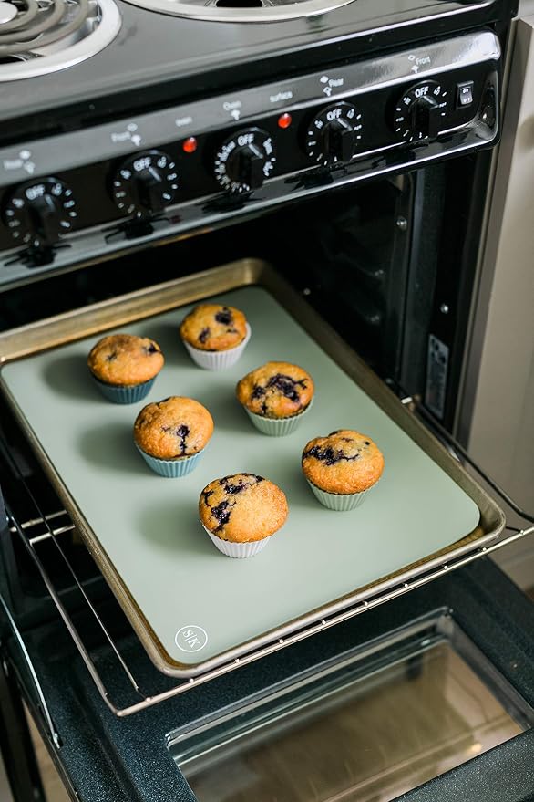 Silicone Oven Baking Mats BPA Free, Extra Thick, Half Sheet 16 in by 11.75 in, Set of 2, Green and Gray