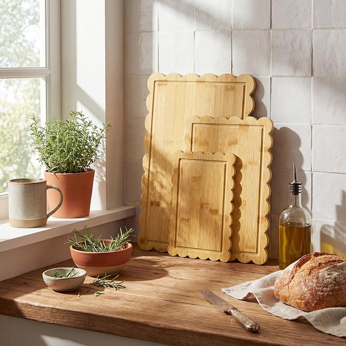 3 Pcs Bamboo Wood Scalloped Cutting Boards for Kitchen, Medium | Juice Groove, Blank Wood Charcuterie Tray, Snack Cheese, Appetizers Grazing Platter, Engraving Gift, Crafts Rustic Wall