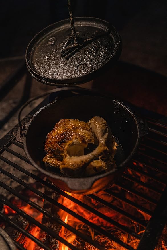 Stansport Pre-Seasoned Cast Iron Dutch Oven