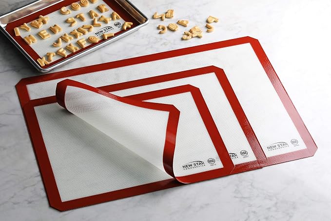 New Star Foodservice Commercial Grade Silicone Baking Mat Non Stick Pan Liner, 11 x 17 Inch (Half Size)