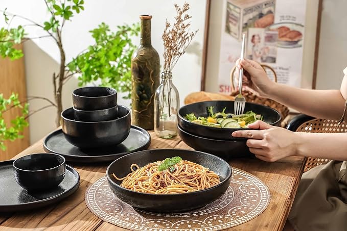 S&Q'S CERAMICS Large Serving Bowls Set of 4, 60 ounce Large Salad Bowls, 10'' Ceramic Wide Shallow Bowl Plates, Pasta Serving Dishes for Fruit, Microwave Safe(Black and Grey) (TSW2021)