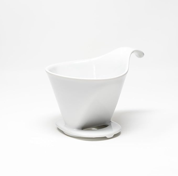 ZERO JAPAN - Bee House Pour Over Coffee Dripper - Ceramic Coffee Maker with Elegant Peek Hole, Drip Cone Brewer Coffee Gifts, Brewing Accessories - White, Standard Size