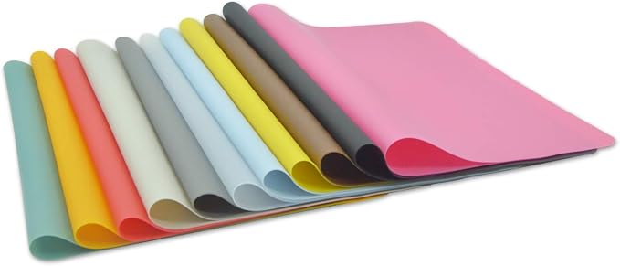 Silicone Placemats, Food-Grade Non-Slip Waterproof, Dining, Stain Resistant, Countertop Protector, Kitchen Counter Mat, Heat Resistant, Baking mat Dishwasher Safe (15.7x11.8Inch-4pack, Translucent)