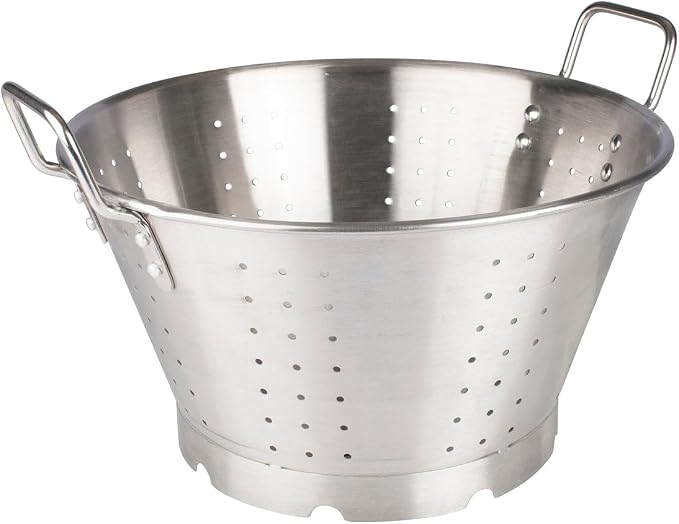 Winco Stainless Steel Premium Colander with Base, 16-Quart, Medium | Heavy-duty, Large capacity for bulk use, Great for Draining Pasta, Rinsing Produce, Straining and Kitchen Prep