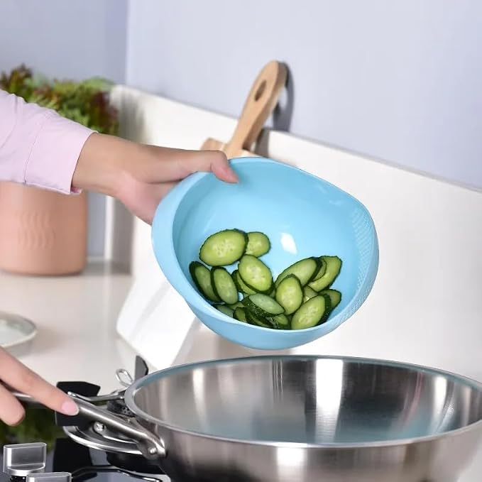 Rice Sieve Plastic Colander Kitchen Drain Basket with Handles Rice Bowl Strainer Strainer Basket Sink Drain Kitchen Tools (white)