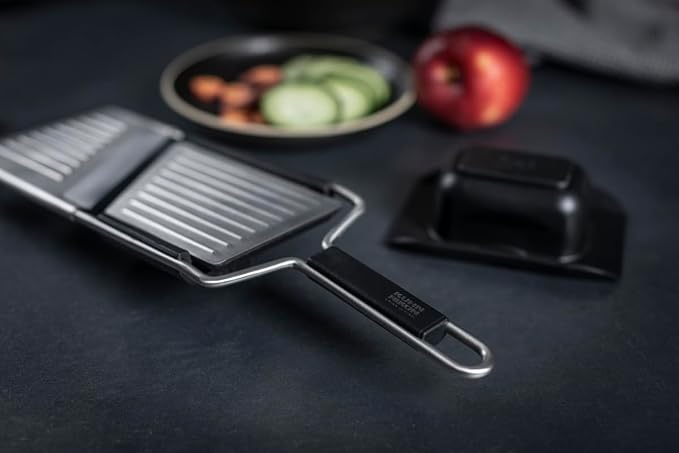 Kuhn Rikon Essential Mandoline Slicer – Adjustable Stainless Steel Blade for Vegetables & Fruit – Non-Slip Base, Safety Hand Guard Included