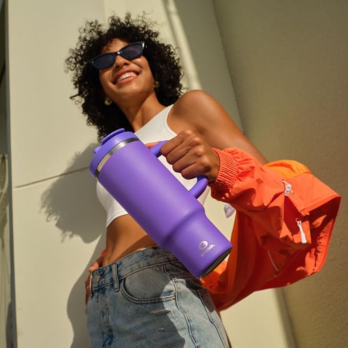 32 oz Tumbler with Handle and Straw: Stainless Steel Insulated Tumbler Keeps Cold for 24 Hours, Leakproof Travel Cup Fits in Cup Holder and BPA-Free,Violet