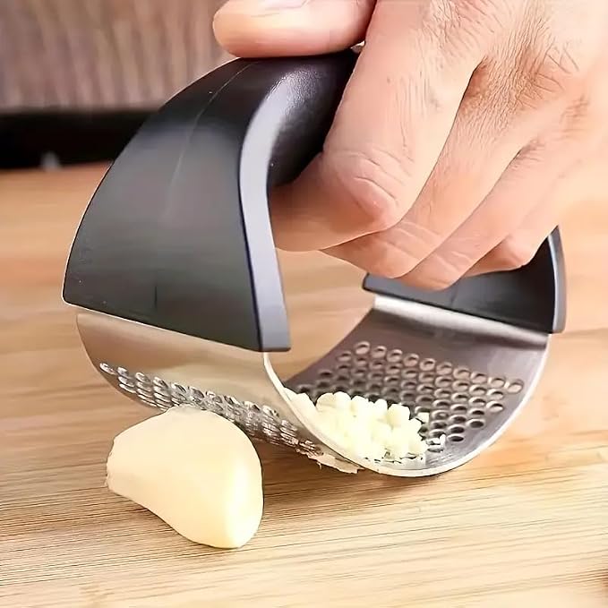 Heavy Duty Garlic Press Stainless Steel, Garlic Crusher and Mincer with Non-Slip Handle, Rust Resistant Dishwasher Safe Garlic Chopper for Kitchen Cooking
