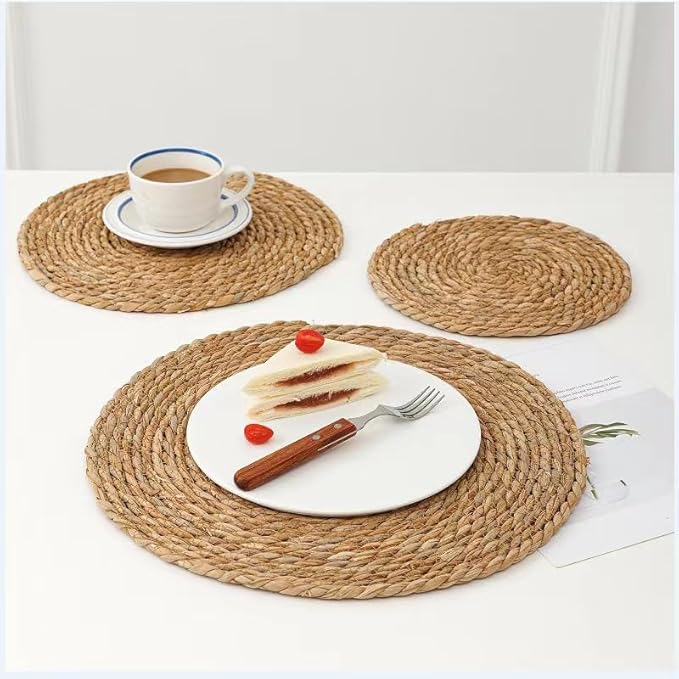 Handmade Heat Resistant 13.8" Round Woven Placemats Set of 10, Wicker Boho No Chemical Natural Water Hyacinth Place Mats, Farmhouse Table Mats for Kitchen Dining Table,Home Decorations,Wedding
