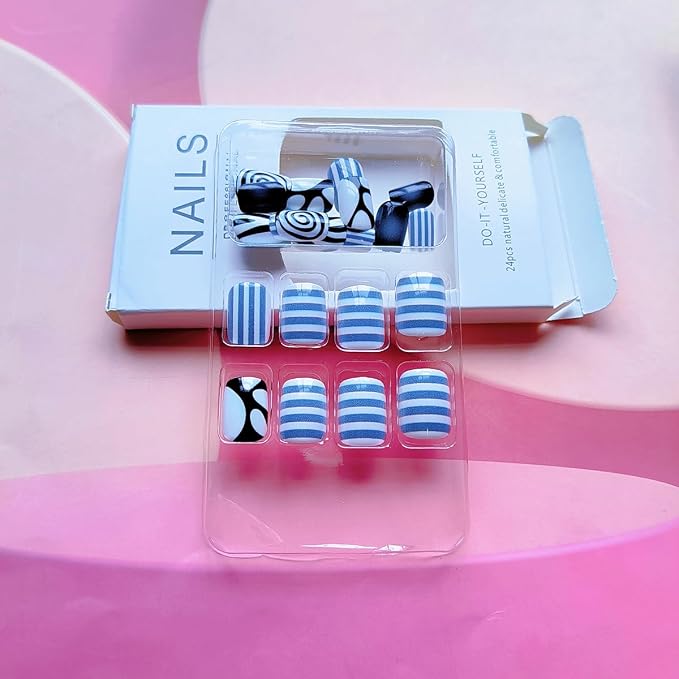 WLGDLH Press on Nails Short Square Fake Nails Press ons Nail Art Tips with Blue Stripes Black White Irregular Lines Design Cute Glossy False Nails Full Cover Repeatable Glue on Nail for Women 24Pcs