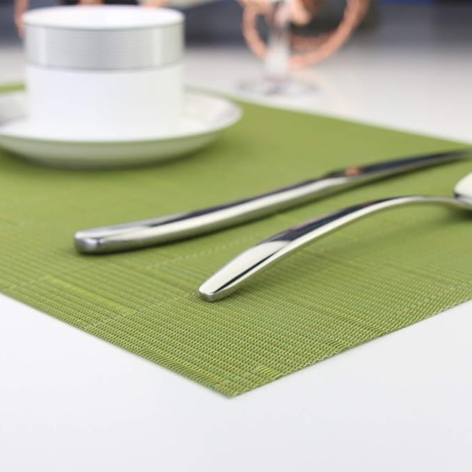 Plastic Placemats,Non Slip Washable Placemats for Dining Table Wipe Clean Table Mats Set of 6 (Sage Green)
