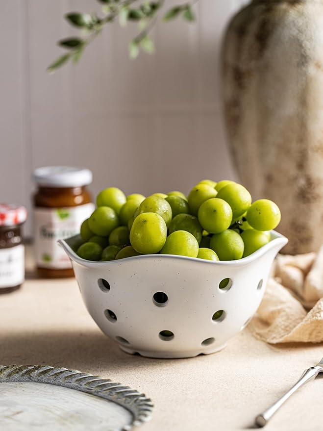 Gomakren Fruit Basket Set of 2, Ceramic Fruit Bowl Berry Basket with Holes, 7.6 Inch Fruit Containers Colander for Fridge - Farmhouse Kitchen Decor, Cream White
