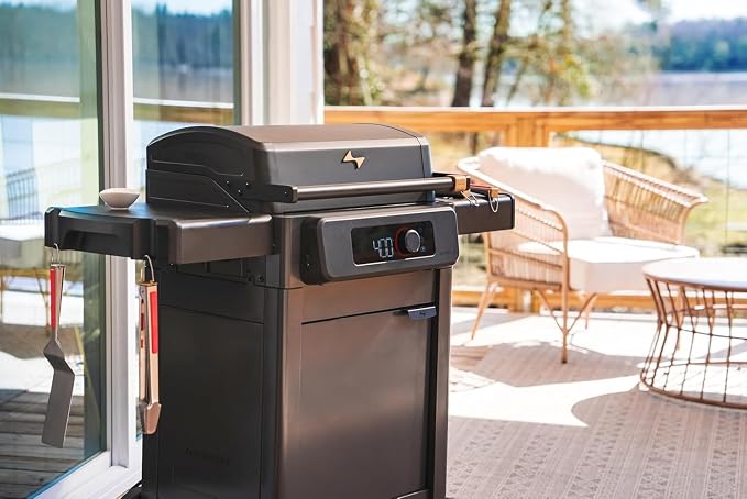 Current® Model G Smart Electric Griddle, Flat Top, Onyx | Apartment-Friendly and Weather-Resistant; App-Connected Control from 200°F to 600°F for BBQs, Searing and Roasting.