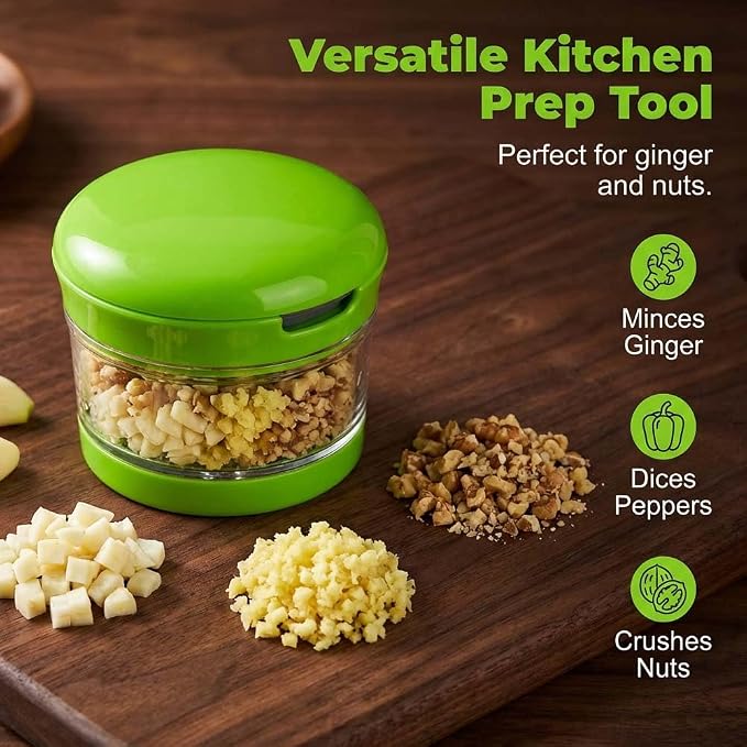 Garlic Mincer and Garlic Chopper, Manual Garlic Crusher and Masher with Stainless Steel Blades, Mini Garlic Grinder for Garlic, Ginger, Herbs, Nuts and Vegetables, 1PC