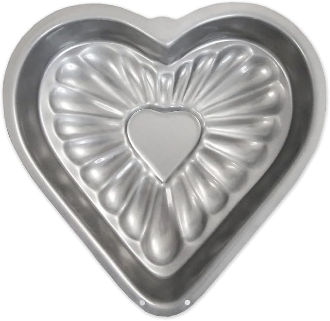 USA Pan Global Bakeware Fancy Heart Cake Pan