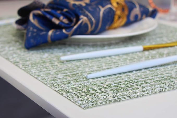 PIGCHCY Elegant Placemats Set of 6 Blended Woven Heat Resistant Durable Placemats Washable Easy to Clean Table Mats for Dining Room and Decorate (Colorful Green)