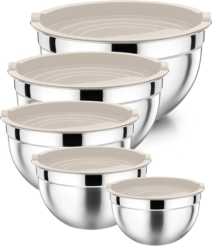 P&P CHEF Metal Mixing Bowls with Lids Set, Airtight Lids & Khaki | 5 PCS Stainless Steel Mixing Nesting Bowls for Kitchen Prepping, Storing, Healthy & Easy Clean, Size 4.6, 3, 1.5, 1, 0.7 QT