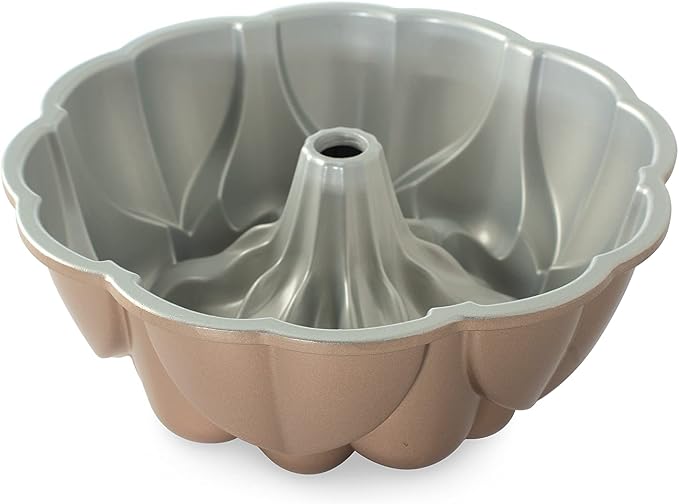 Nordic Ware Magnolia Bundt, 10 Cup, Toffee