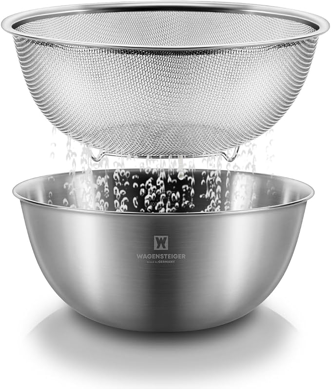 WAGENSTEIGER Stainless Steel Mixing Bowl and 3-Legged Colander Set, Multipurpose Kitchen Basket with Fine Mesh Colander, Salad Mixing Bowl with Strainer, Rinsing Vegetables & Fruits (22cm / 8.66")