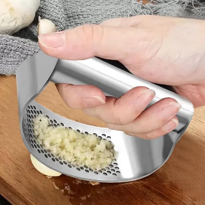 Garlic Press Rocker, Stainless Steel Garlic Mincer and Heavy Duty Stainless Steel Garlic Press Garlic Crusher,mincer tool Easy-Squeeze Garlic Tool with Peeler Cleaning Brush for Smashing Garlic