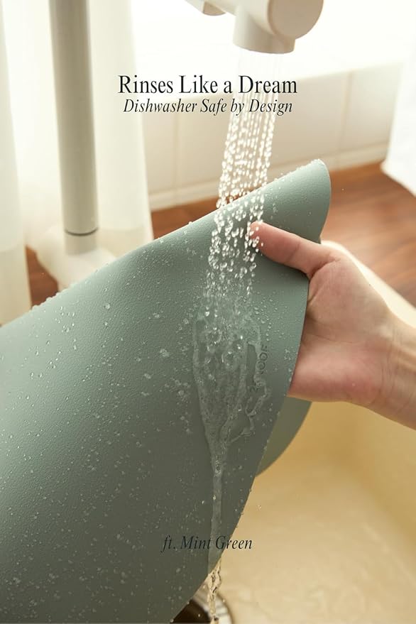 Sage Green Oval Silicone Placemats Set of 4 – Heat Resistant, Waterproof, Easy to Clean Non-Slip Modern Dining Table Mats – Premium Leather Textured Japandi Kitchen Decor