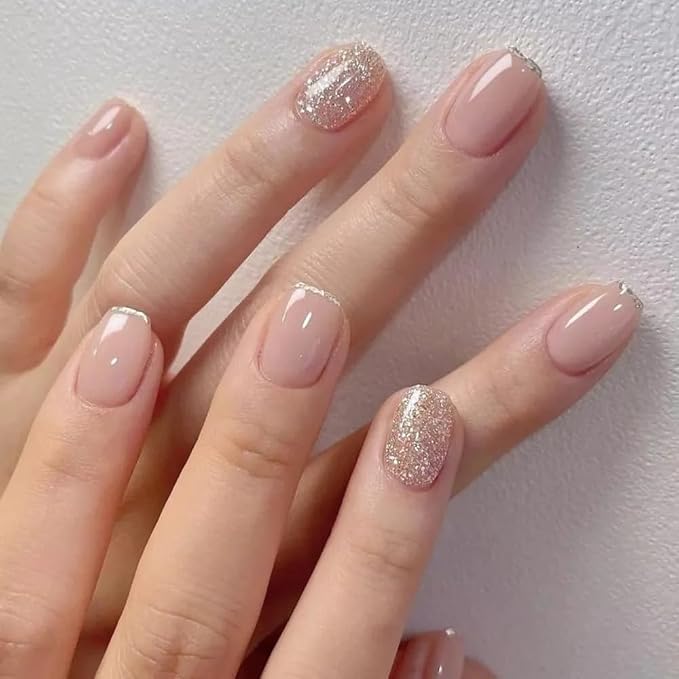 CurvLife Short Square Press On Nails, Gilt Silver, Soft Gel | 32PCS, 16 Sizes, Salon-Quality Natural Fake Nails, Curved Fit, 7-14 Day Glue-On Wear, Reusable Stick-On Nails, Press-On Kit