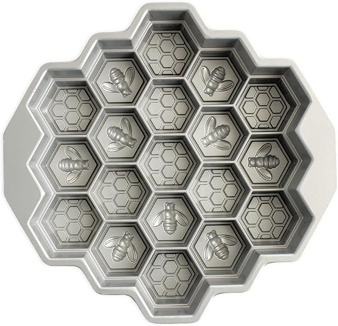 Nordic Ware Honeycomb Pull-Apart Pan, 10 Cup, Toffee