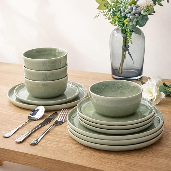 AmorArc Stoneware Dinnerware Sets for 6, 18Pcs Plates and Bowls Sets Dishes | Ceramic Round Reactive Glaze Dishes Set, Highly Scratch Resistant | Dishwasher & Microwave Safe Dishware
