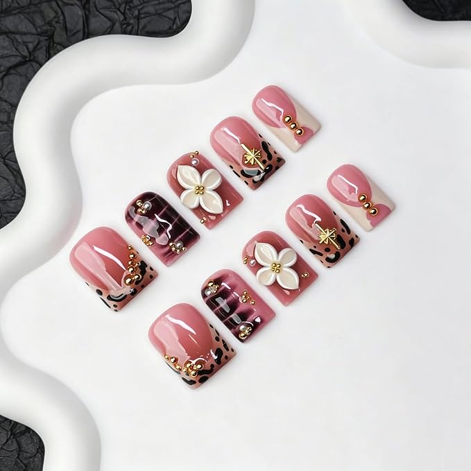 Short Square Press on Nails Handmade 3D White Flower Fake Nails Designs for Luxury Homemade Press on Nail Art Leopard Print French Tip False Nails Thicked Acrylic Nail for Women (M）