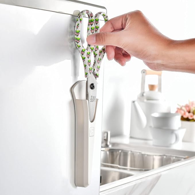 Kitchen Scissors Heavy Duty Kitchen Shears with Magnetic Holder Made with Japanese Steel 4034, Multipurpose Ultra Sharp Cooking Scissors for Meat/Vegetables/BBQ/Herbs/Pizza (Graphic,Chili)