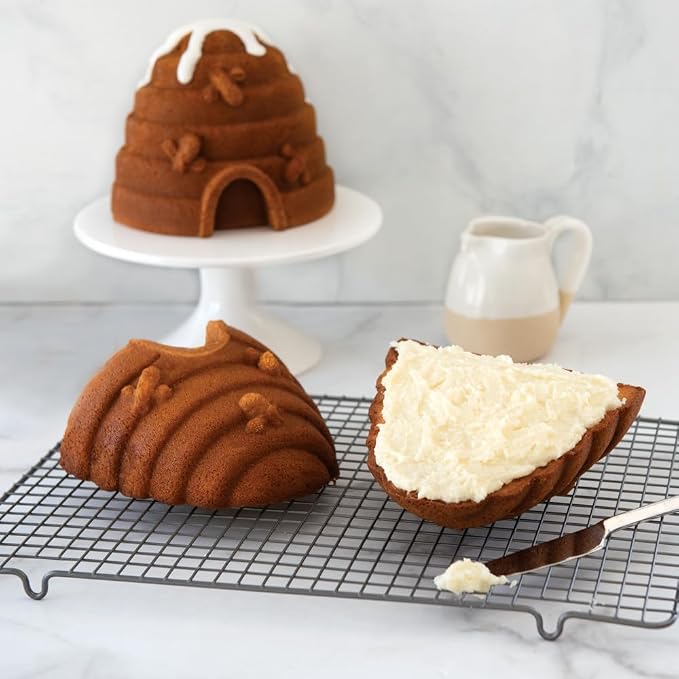 Nordic Ware Beehive Cake Pan, 10 Cup, Toffee