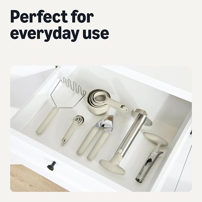 Amazon Basics Garlic Press, Stainless Steel, Soft Grip Handle, Dishwasher-Safe, Linen Gray