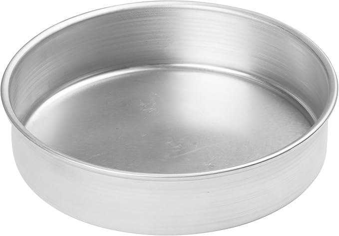 Winco 8" Red Heavy-Duty Round Layer Aluminum Cake Pan | Even heating, Great for Cooking, Food Preparation and Restaurant Kitchens