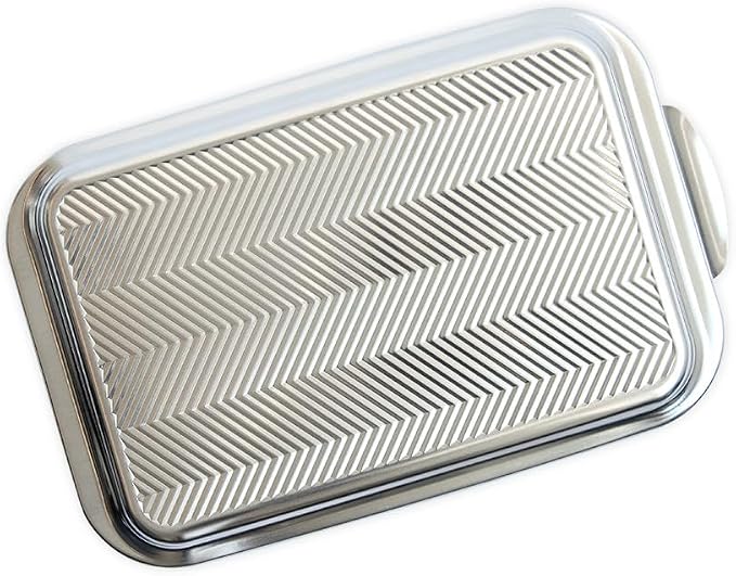 Nordic Ware 9x13 with Prism Metal Lid