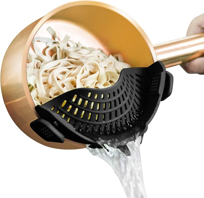 AUOON Clip On Strainer Silicone for All Pots, Standard 8.86 x 3.55in, Black | Food-grade BPA-free, Fits Pots Pans Bowls, Dishwasher Safe, for Pasta Noodles Vegetable Fruits, Space-saving Kitchen Gadget