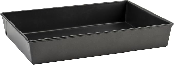 Winco 18" x 12" Rectangular Aluminized Steel Cake Pan | Full-size for large batches, Heavy-duty, Even baking, Great for Cooking and Food Preparation