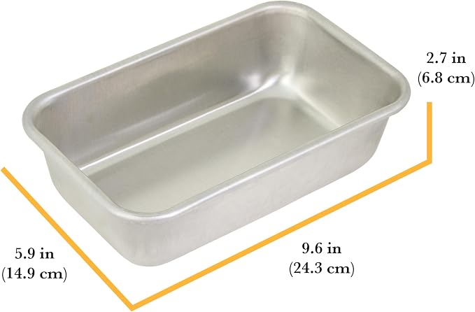 Chicago Metallic Loaf Pan 9x5 Inch, Recycled Aluminum Bread Pan for Baking, Wire-Reinforced Rim, Even Heat Distribution for Bread, Pound Cake, Meatloaf