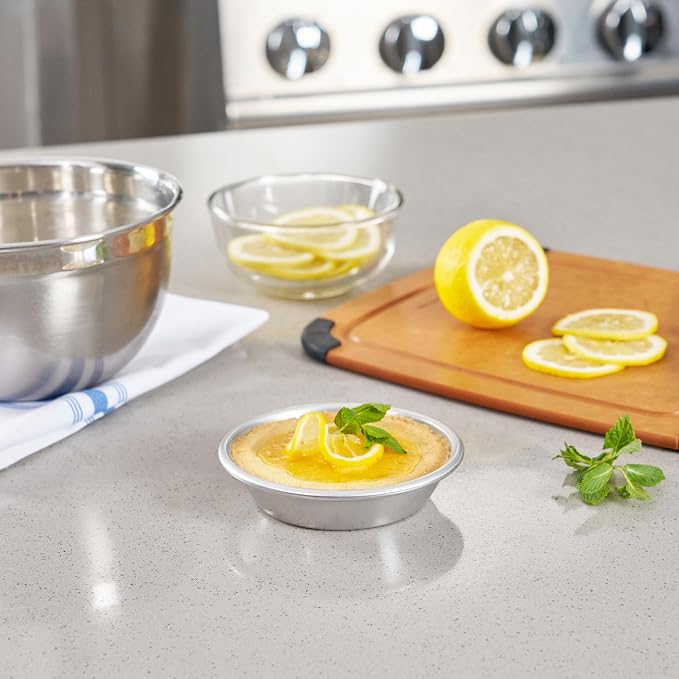 Restaurantware Aluminum Pie Pan 1 Count 4 Inch Round 1 Inch Deep Oven-Friendly Pie Tin, Lightweight Baking Pan, Silver Plate for Quiche, Fruit Pies, Home And Commercial Kitchens