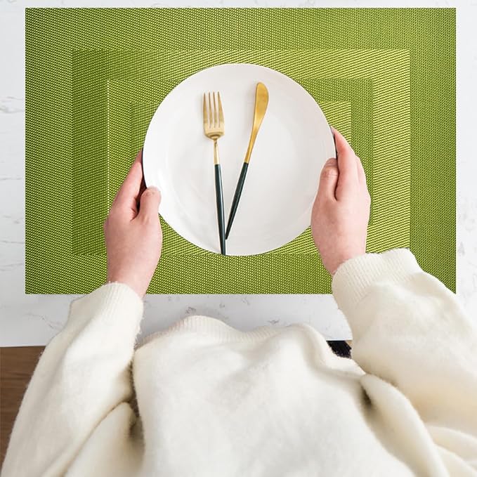 PIGCHCY Placemats Washable Vinyl Woven Table Mats,Elegant Durable Placemats for Dining Table Set of 4 (18 x 12 inches, Lime Green)