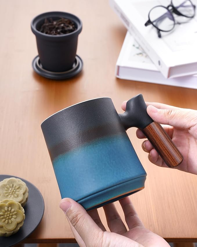 ZENS Tea Cup with Infuser and Lid for Loose Leaf Tea Steeper, 13.5oz Blue | Embossed Ceramic Tea Infuser Mug with Fine Strainer for Herbal Tea Lovers Gifts, Nature Wood Handle