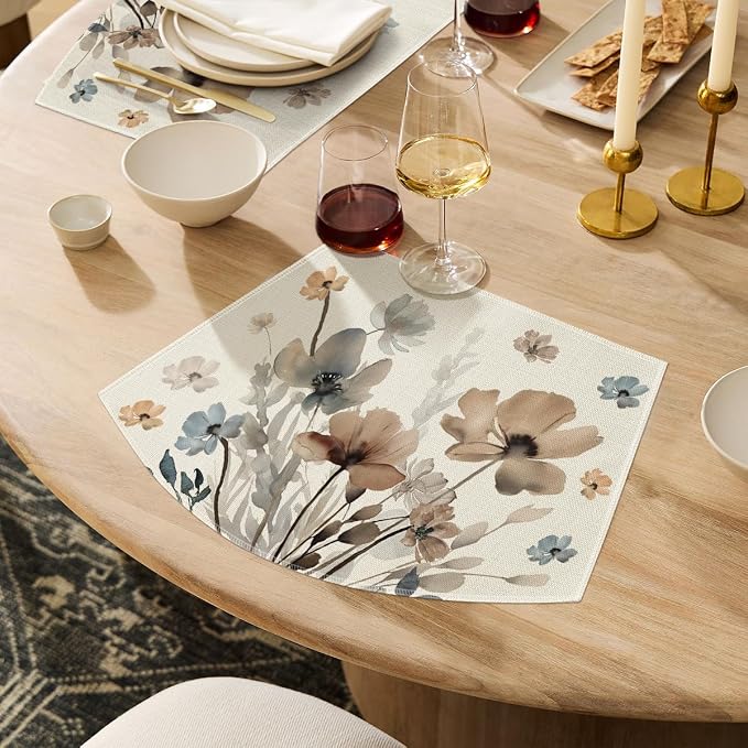 Artoid Mode Brown Poppy Floral Round Table Wedge Placemats Set of 4, Seasonal Kitchen Dining Table Decoration for Indoor Party Home