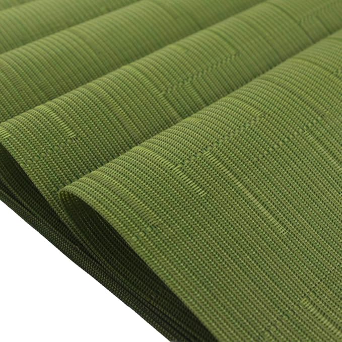 Vinyl Placemats,Washable Table Mats Easy to Clean Woven Placemats for Dining Table Set of 4 (Sage Green)