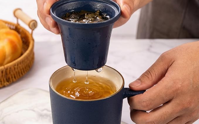 15 oz Ceramic Tea Infuser Cup with Lid - Tea Mug with All Porcelain Strainer for Loose Leaf Teas,Microwave and Dishwasher Safe,Metal-Free,BPA-Free for Tea Lovers/Birthday (Black)