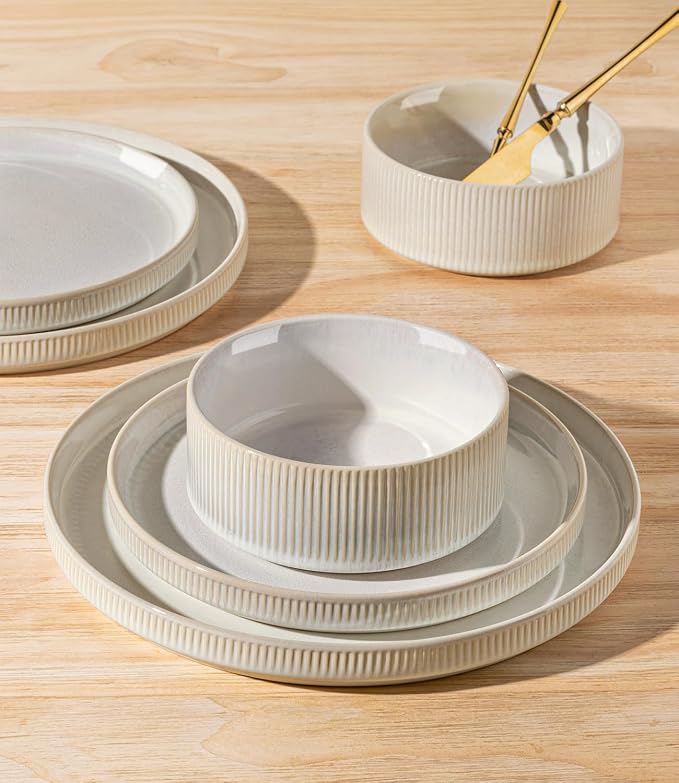 Ceramic Dinnerware Set for 6, 18-Piece Plates and Bowls Set | Lightweight Porcelain Dish Set, Scratch Resistant, Oven & Microwave & Dishwasher Safe, Reactive White